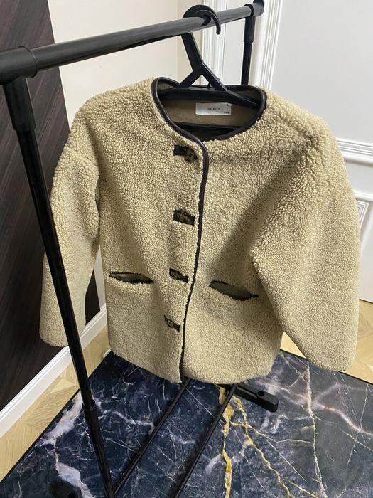 Шуба красивая reserved