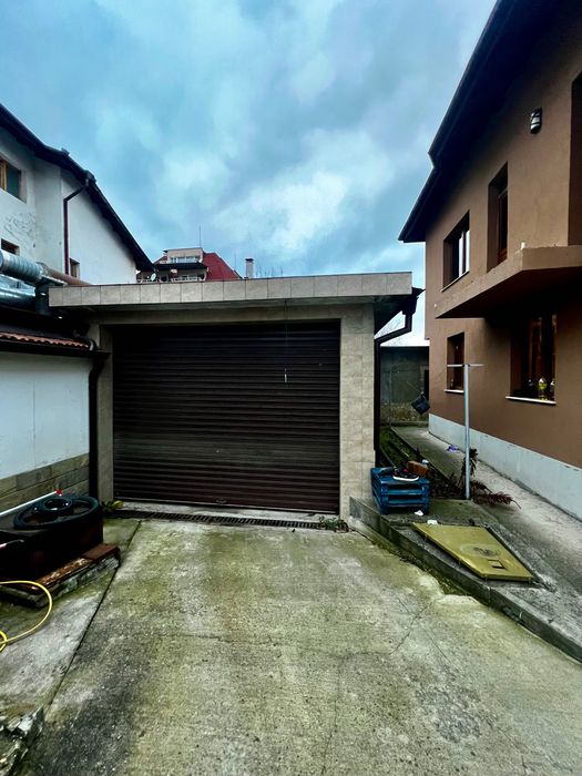 Паркомясто само за Мотори