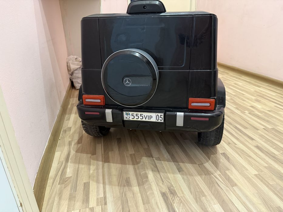 Продам машинку на пультуправлении