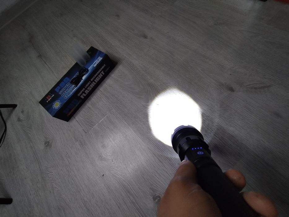 Lanterna PROFESIONALA  XHP90.3 v2 + COB,  100% metal