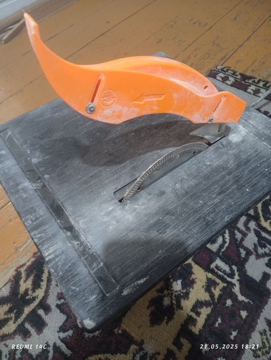 Продам электрический плиткорез