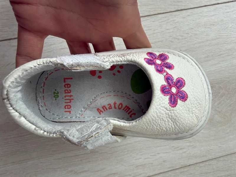 Sandale , piele naturala, marime 20