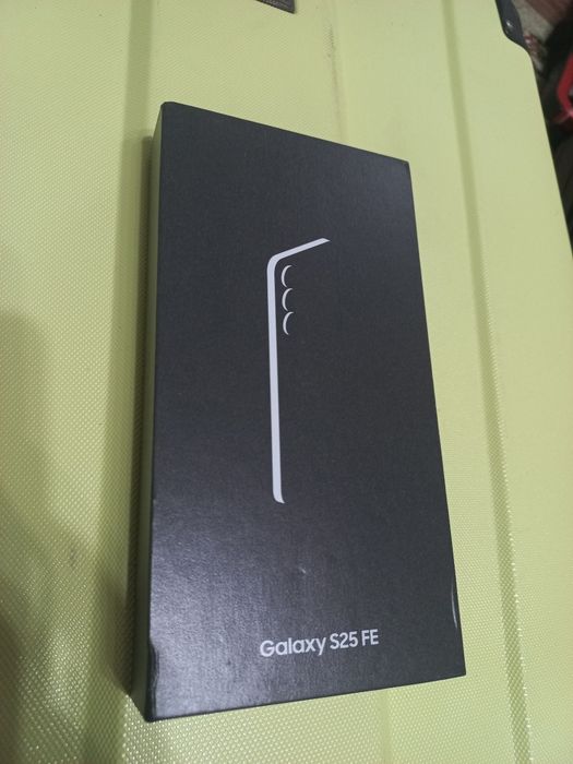 Samsung Galaxy s25 FE
