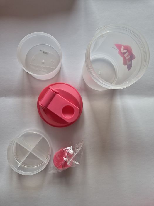 Shaker/cana pentru shake pentru acasa si calatorii