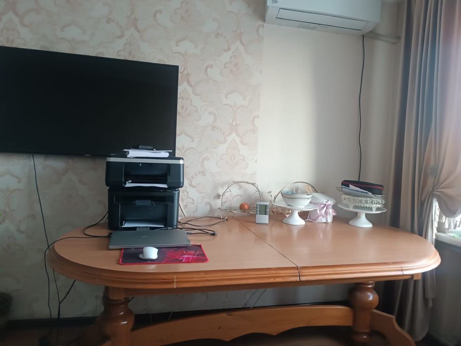 продам кухонный стол