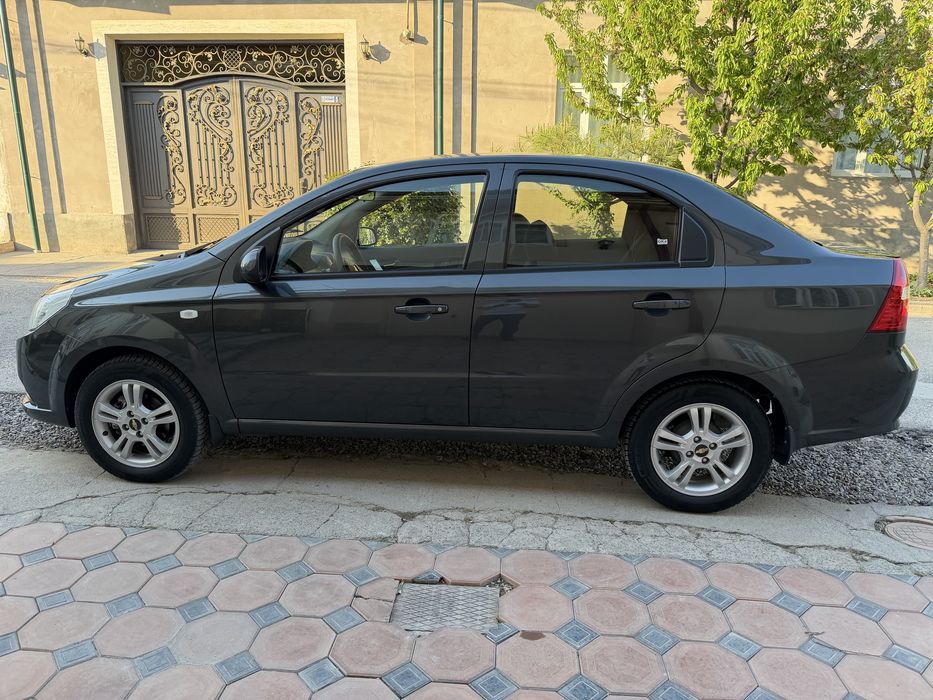 Некса 3 мокрий краска капотини узи