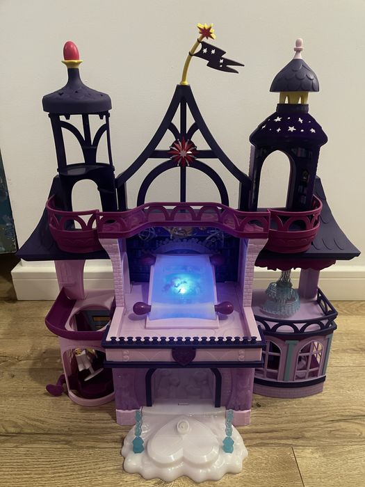 Castelul Unicornilor