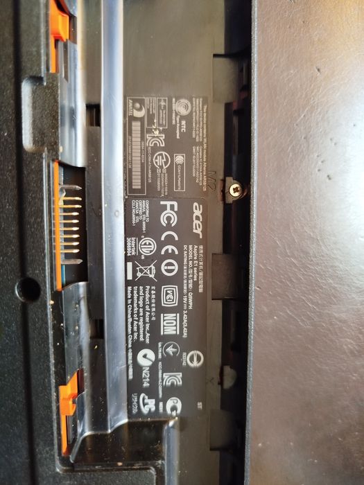 Ноутбук Aser E1  531 на запчасти