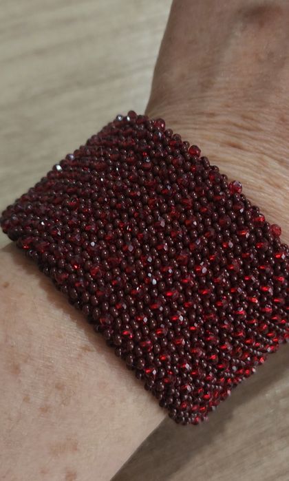 Браслет из бисера