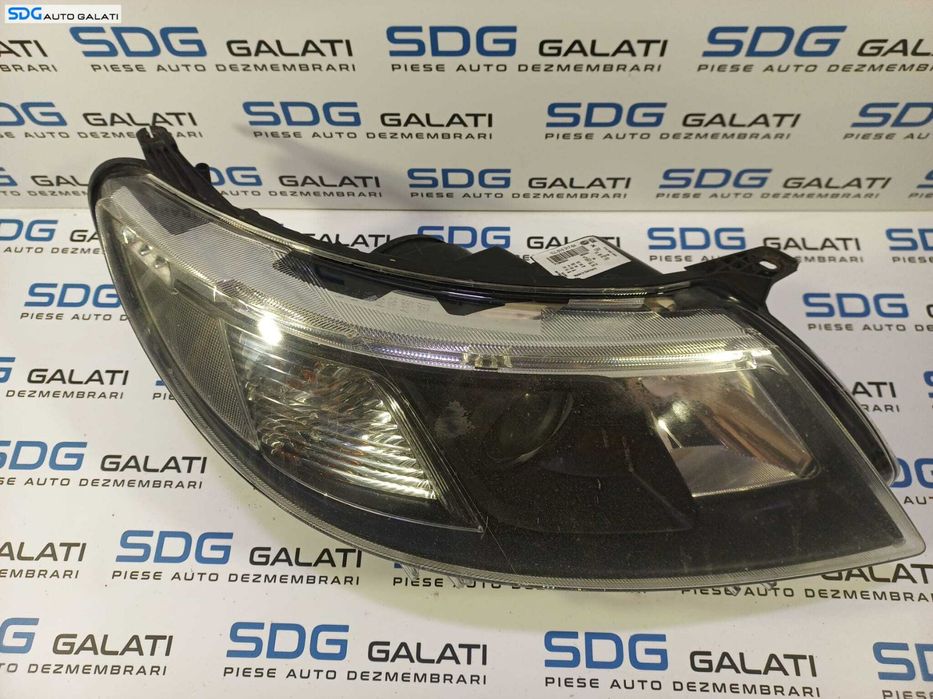 Far Dreapta cu Lupa FARA Xenon Saab 93 9-3 2008 - 2012 Cod P12842044 1LL010317-04 [L1732]