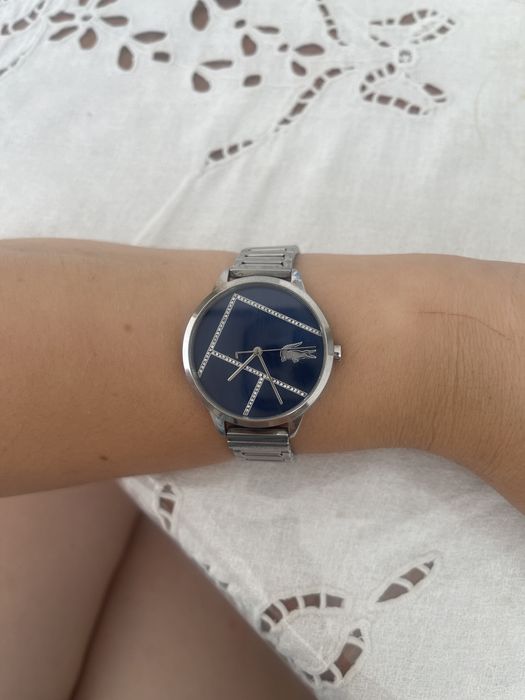 Vand ceas lacoste purtat de cateva ori
