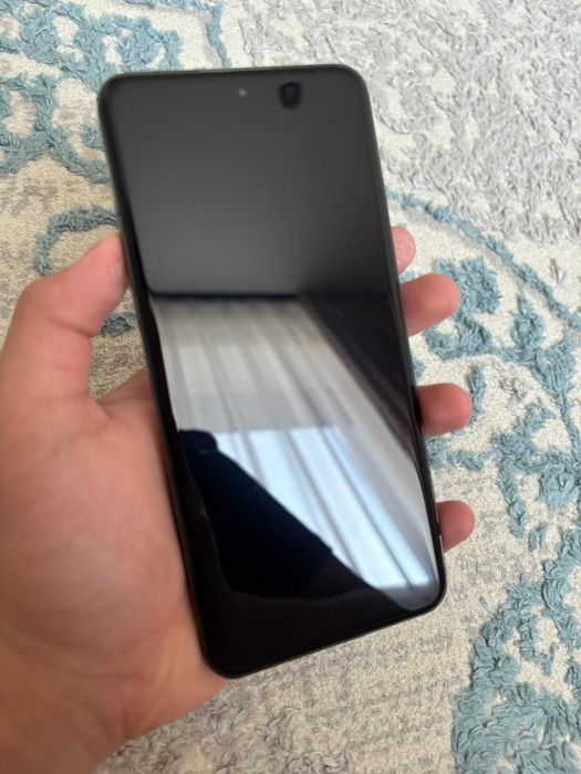 Xiaomi 14 Pro   .