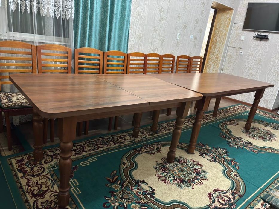 Продам  стол в гостиную