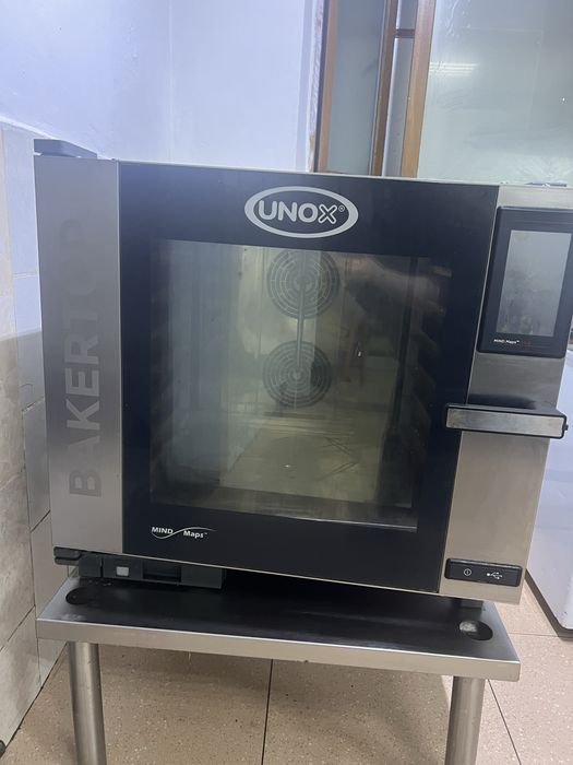 Продам печь Unox
