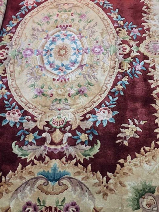 Продам антикварный шерстяной ковер в отличном состоянии