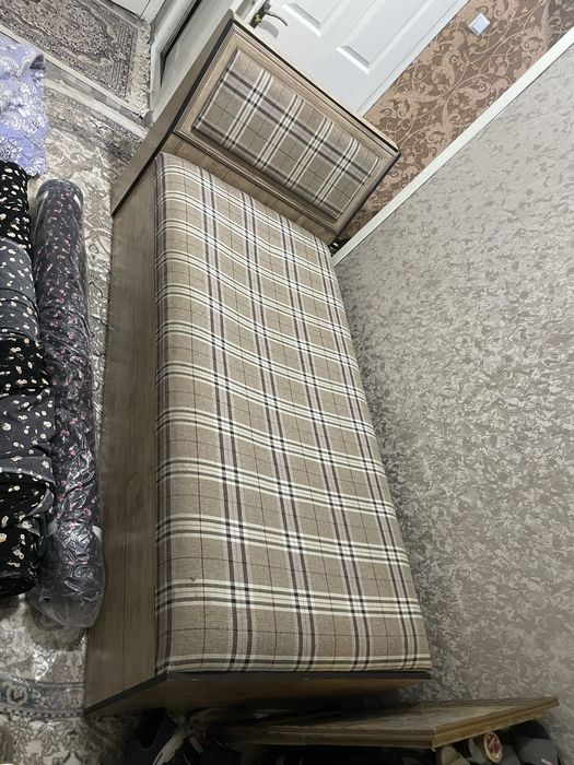 Divan pashti yangi ideal