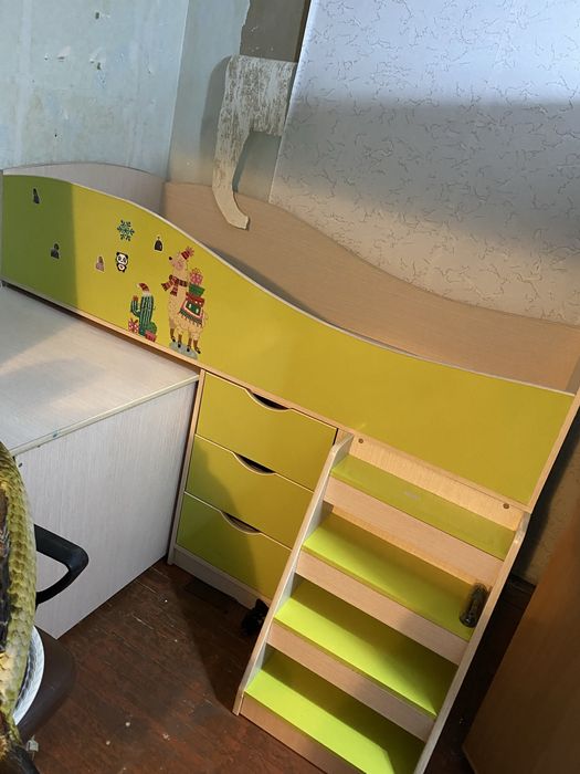 Продам кровать- чердак