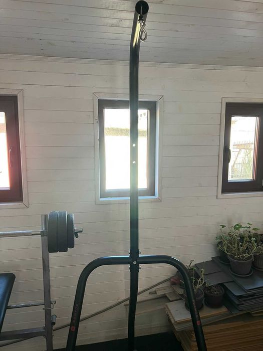 Стойка за боксов чувал