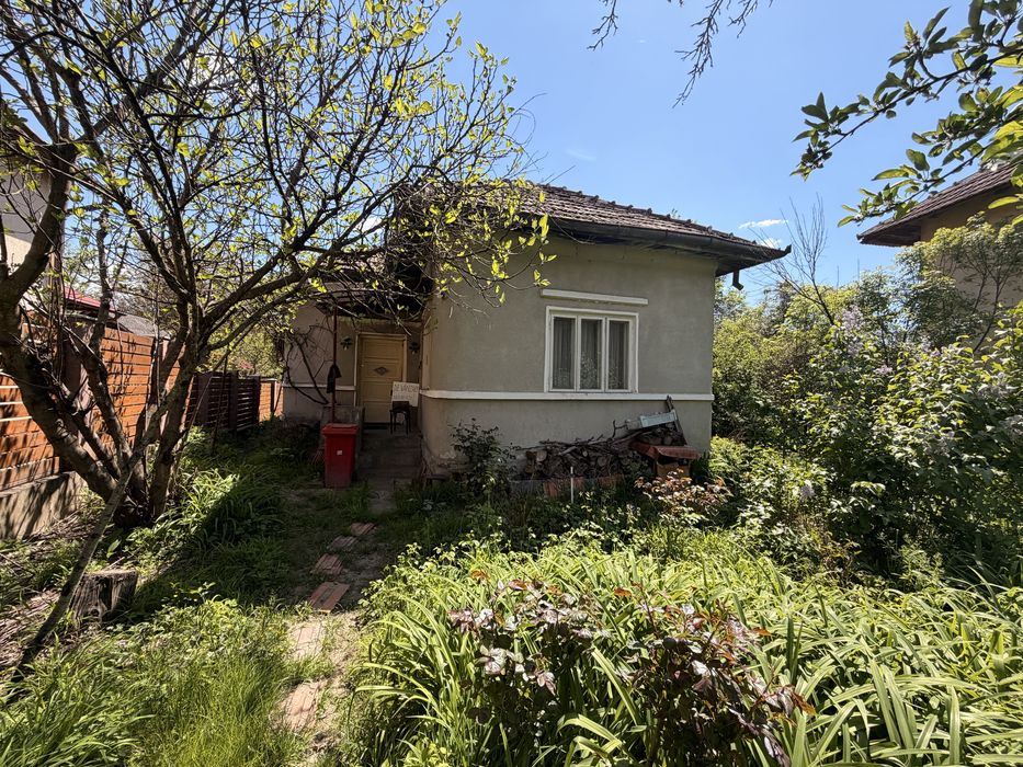 Casa de Vanzare si teren Jiblea Veche