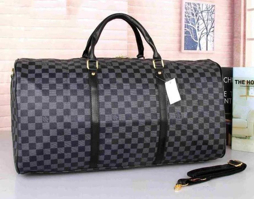 Спортни сакове Louis Vuitton, Prada нови модели