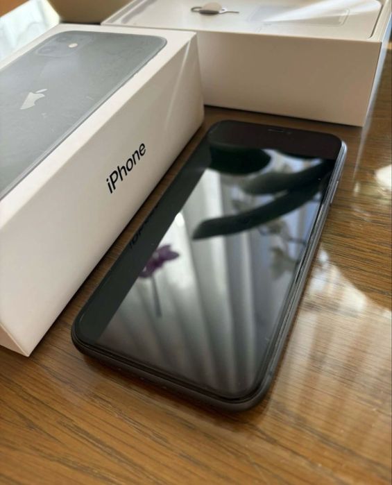 iPhone 11 / 128 GB / 90% / Liber Retea