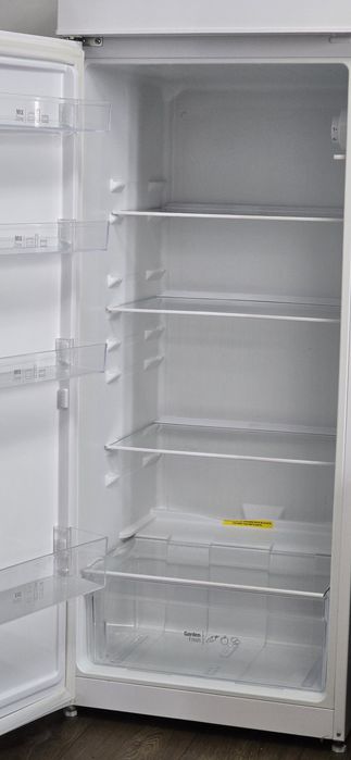 Frigider cu congelator ARCTIC