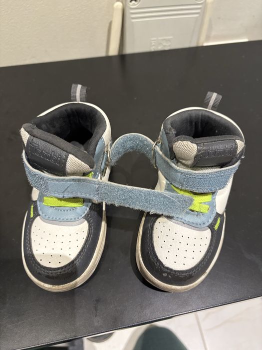 Детская обувь/кеды 22