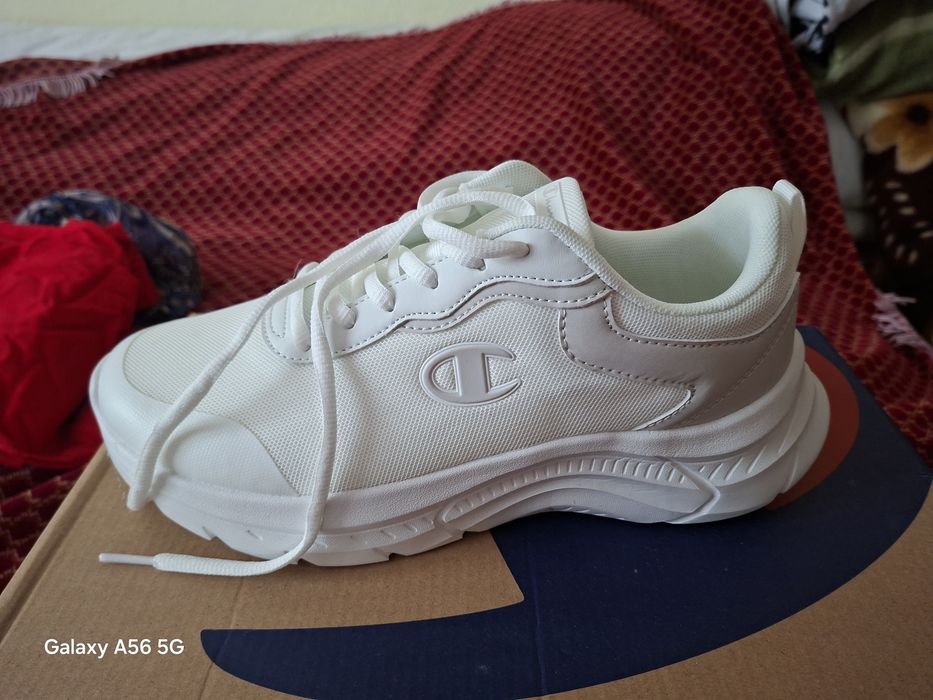 Adidași champion