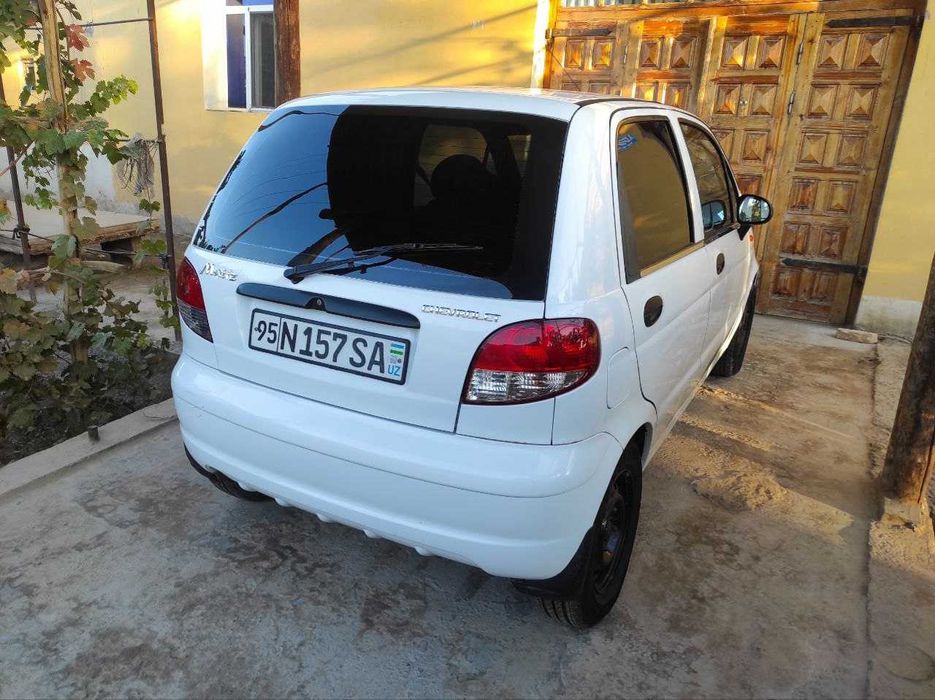 Matiz sotiladi beruniyda