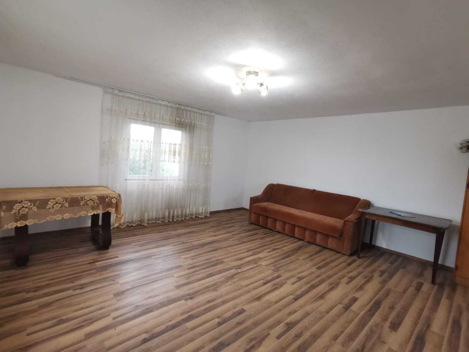 Casa renovata 172 mp + teren  1365 mp in Racarii de sus, oras Filiasi