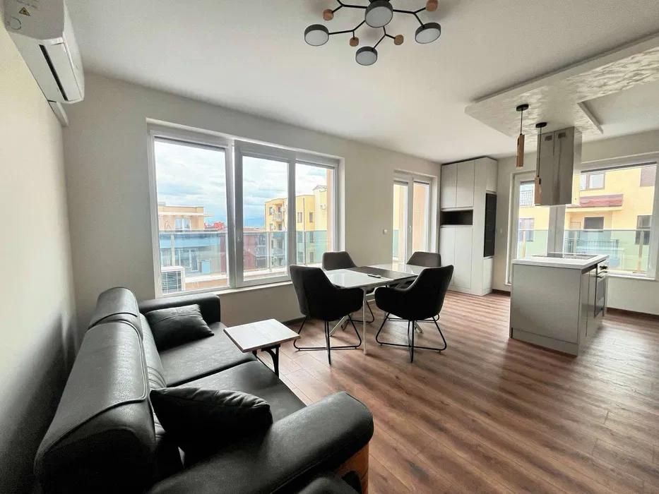 Двустаен апартамент под наем в жк. Остромила