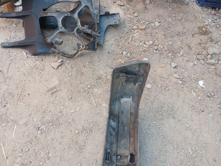 Задний бампер Фольксваген Гольф2