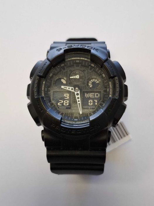 Часовник Casio G-SHOCK GA-100