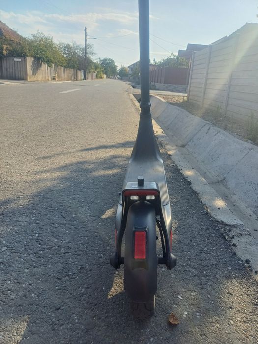 Trotineta electrica Xiaomi scooter 4 lite