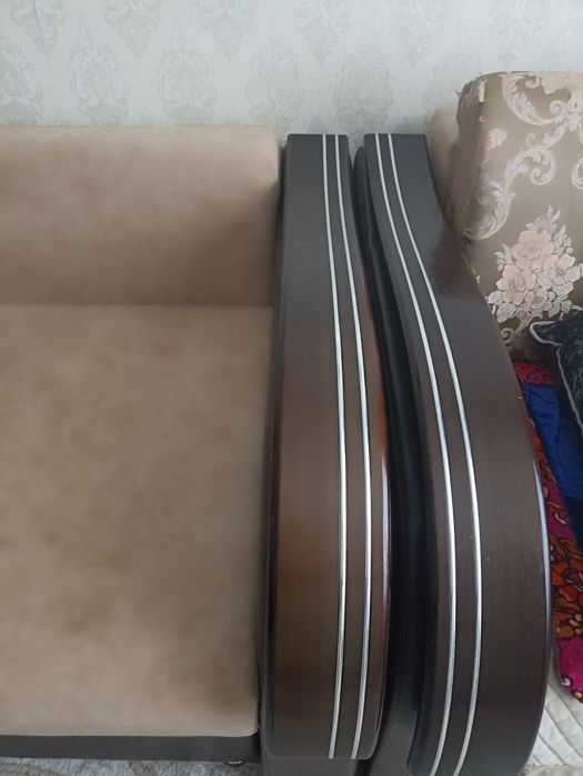 Продам Диван + кресло