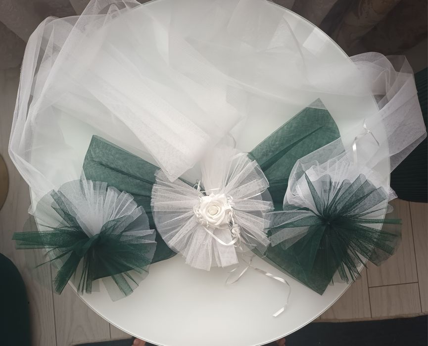 Vând Rochie de mireasa A line cu șliț    72 kg  160cm