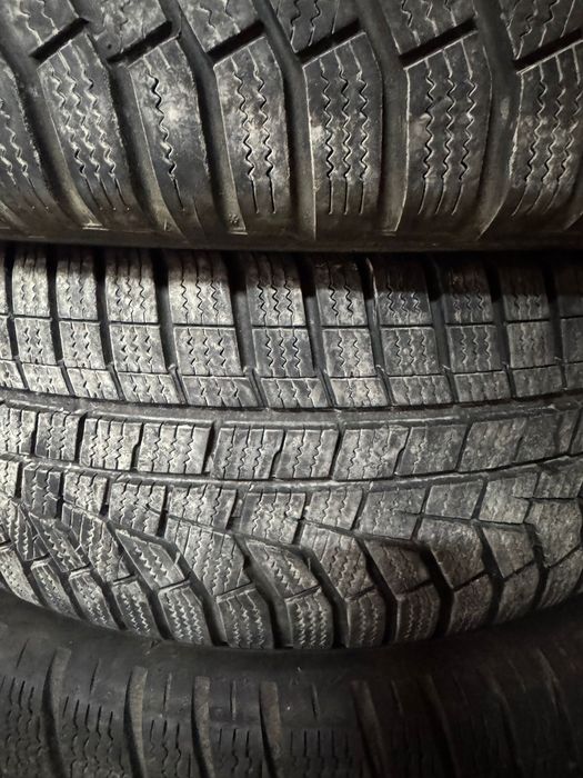 Cauciucuri, anvelope de iarnă 215.60.16