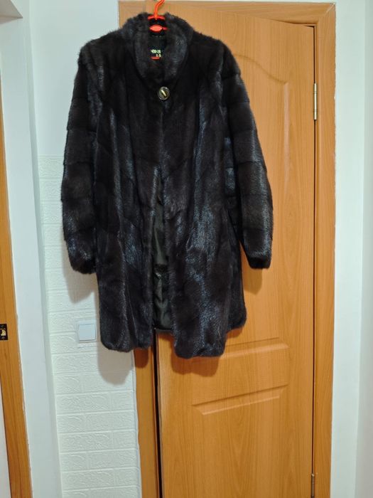 Срочно шуба норка новая