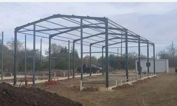 Vând hala metalica