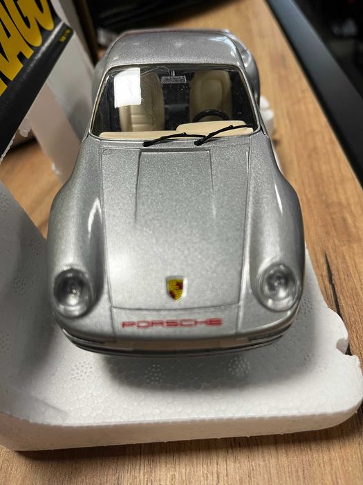 Метална колекционерска количкa  BBURAGO  PORSCHE 911 959  мащаб 1:24,
