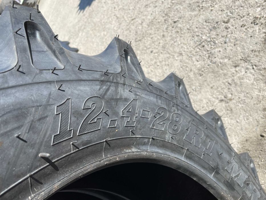 12.4-28 cu 8 pliuri cauciucuri noi marca MRL pentru tractor spate
