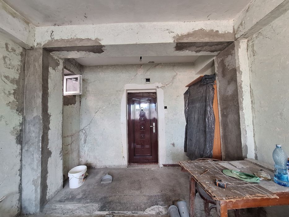 Vand garsoniera port