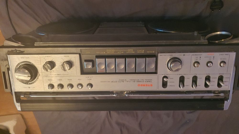 SANYO RM-9994 Касетофон boombox