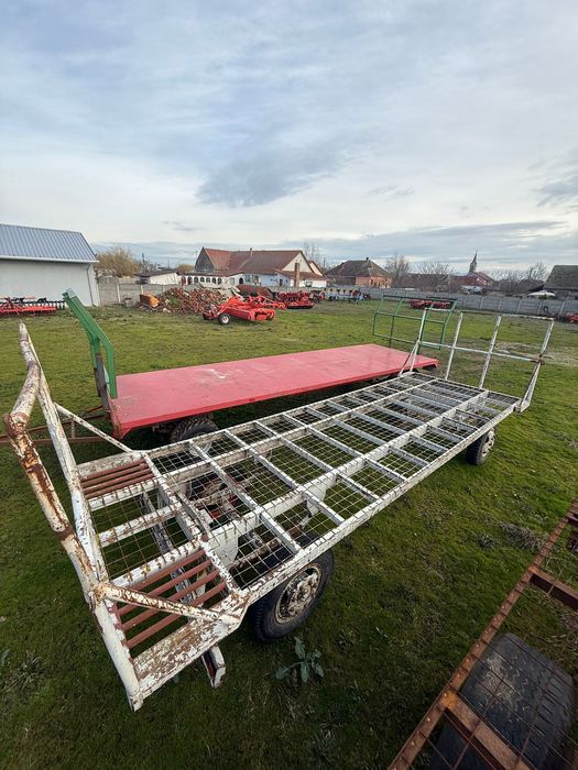 Remorcă transport baloți 8 x 2,4 m