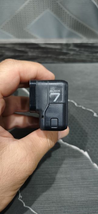Продам экшен камеру GoPro 7 Hero Black