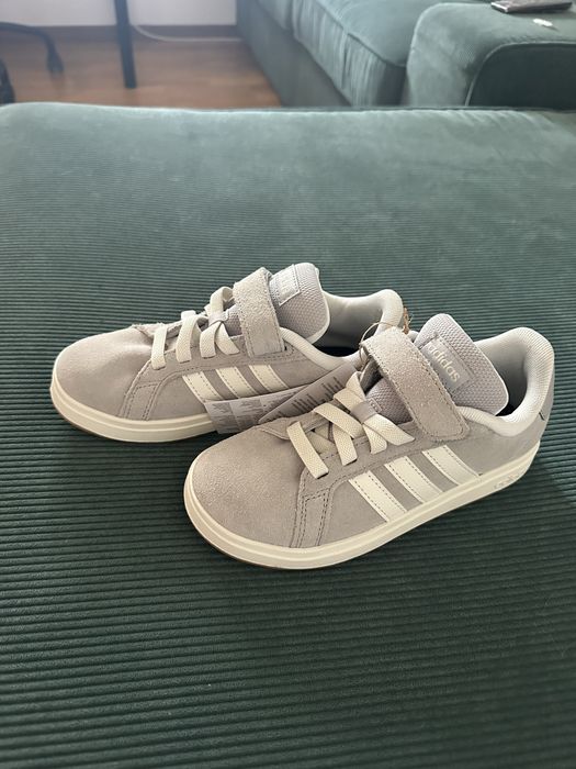 Нови детски маратонки Adidas