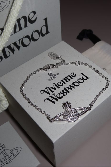 Vivienne Westwood гривна