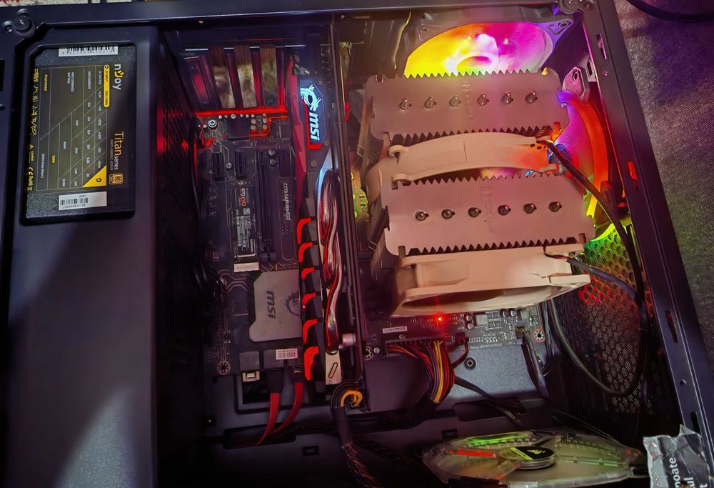 Vand Pc gaming sau Schimb