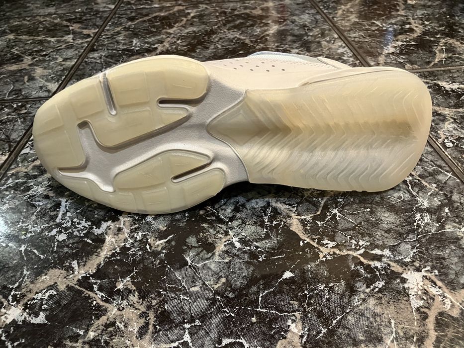 NIKE Jordan air 200E