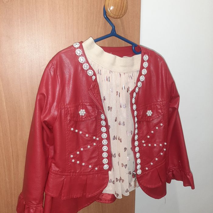 Кожаная курточка для девочки